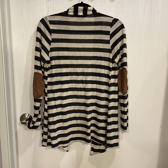 L Always Me Cardigan - Picture 4 of 4